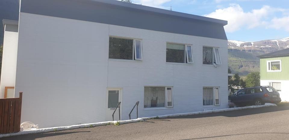 Apartment Tungata Seyðisfjörður Екстериор снимка